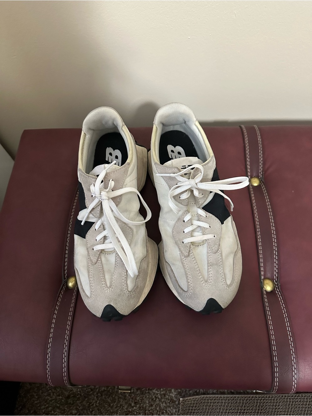 New Balance327 - Picture 3 of 6